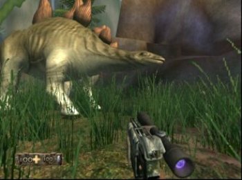 Captura de pantalla de un videojuego FPS con un dinosaurio como rival