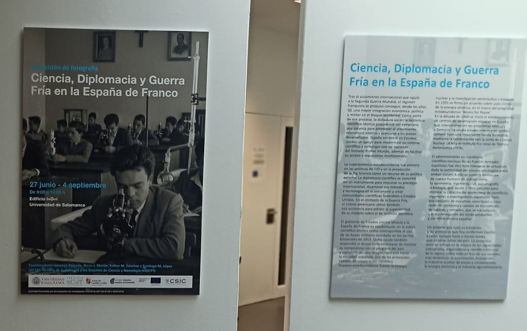 Paneles de la exposición Ciencia, diplomacia y Guerra Fría